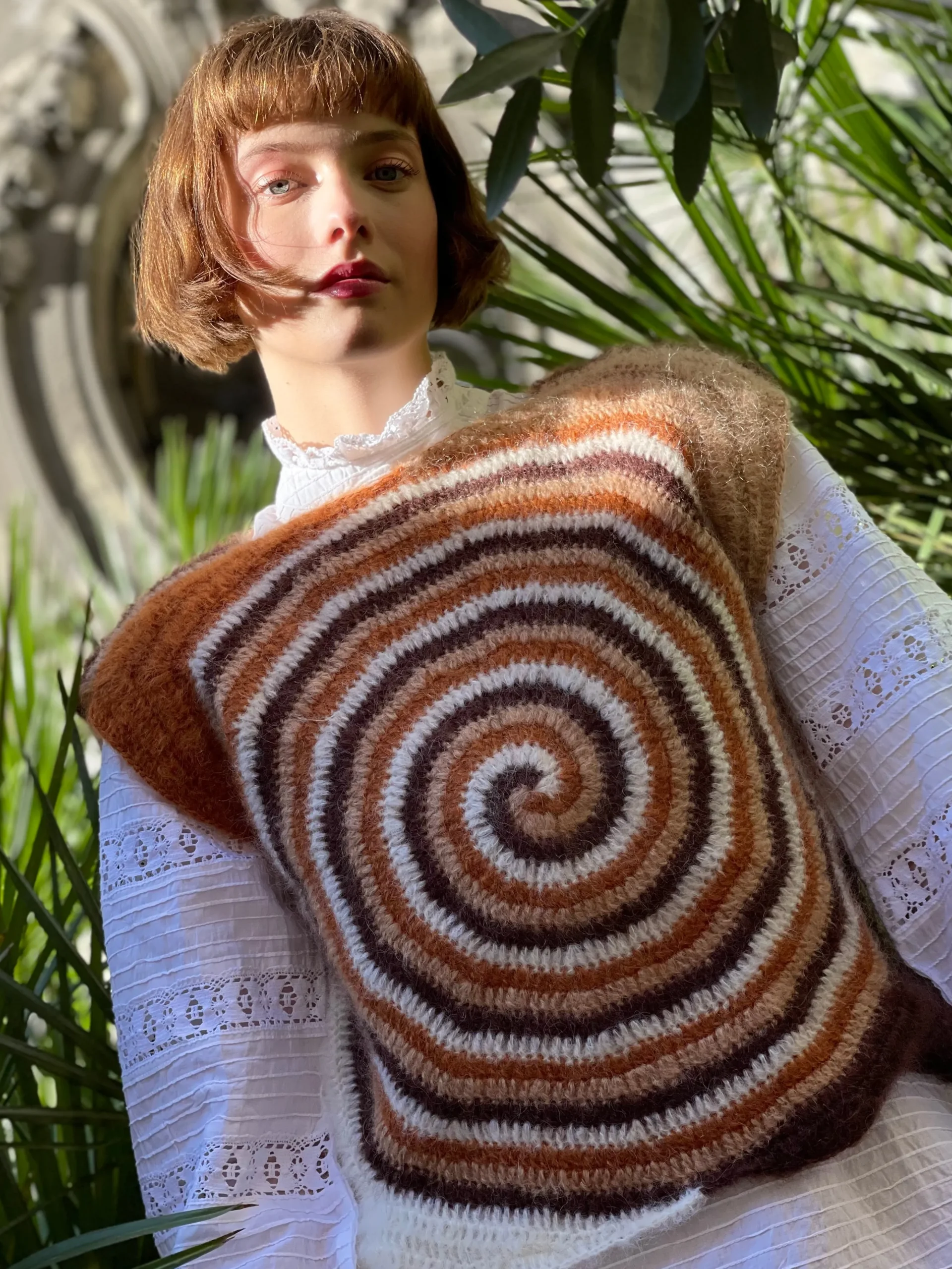 BEIGE SPIRALES TOP