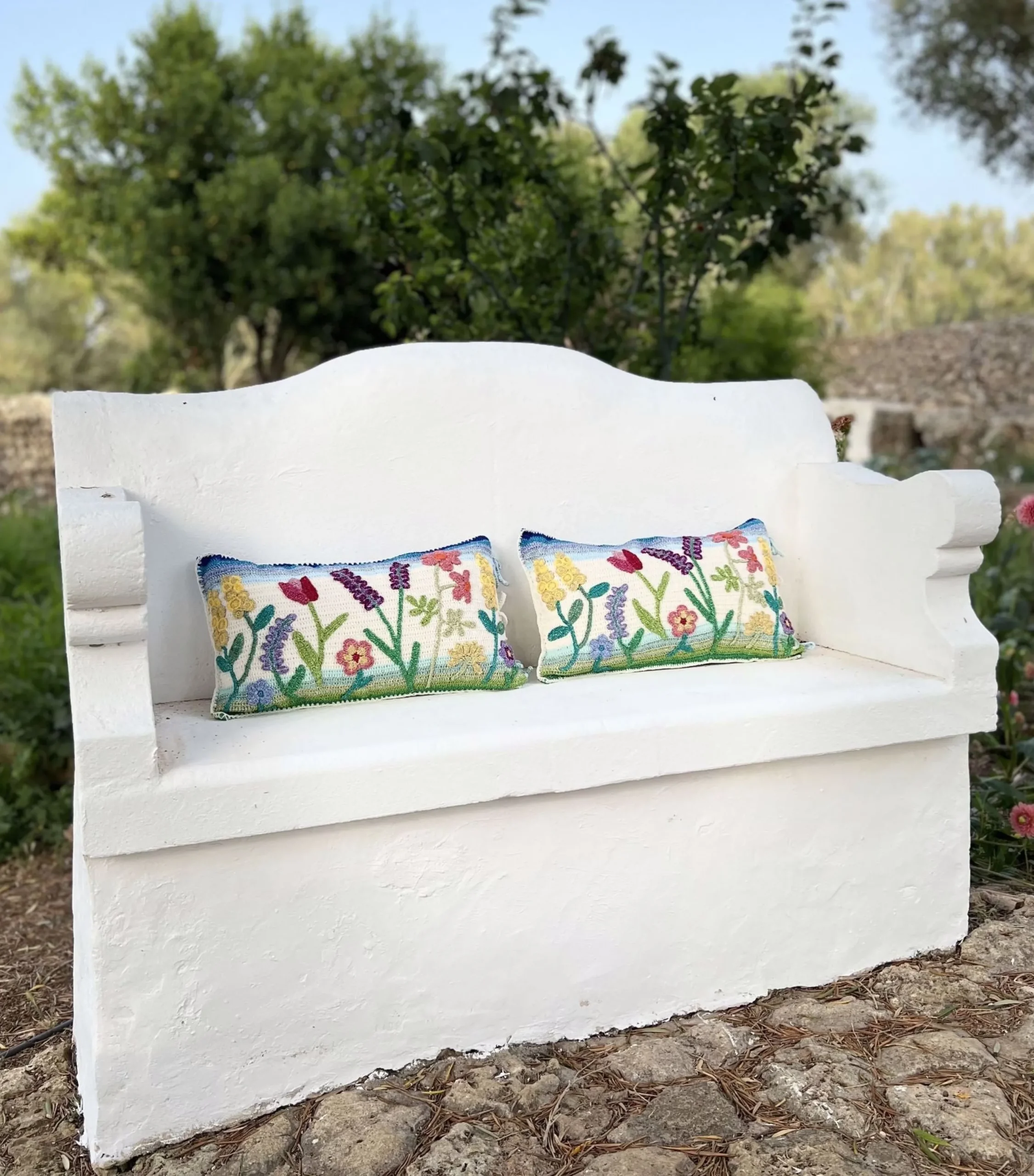 PILLOW GARDEN PARTY