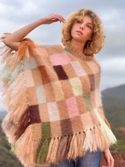 PONCHO PIXELS BEIGE