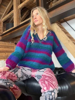 PRUNE STRIPES SWEATER V-NECK