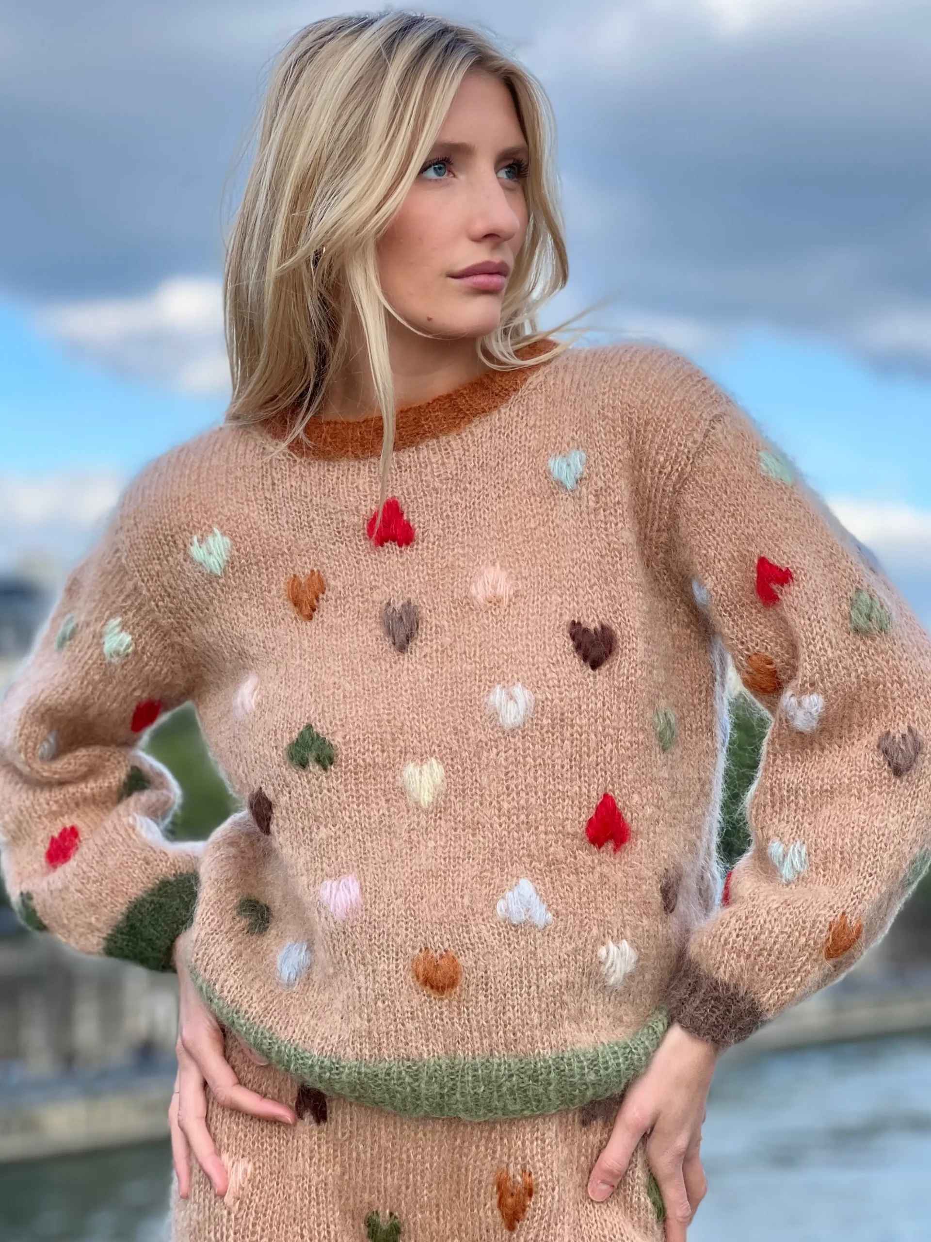 SWEATER MON AMOUR BEIGE
